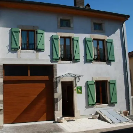 Maison Spacieuse Pres De Nancy Avec Jardin, Aire De Jeux, Et Equipements Bebe Complets - Fr-1-584-89